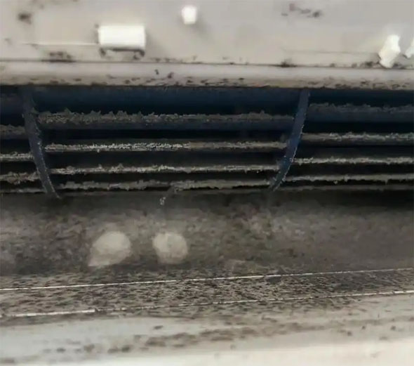 辛集空调吹的风有股烧焦味是怎么回事